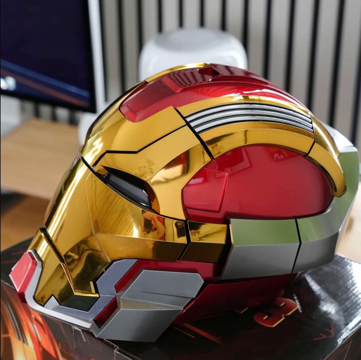 MK17 HEARTBREAKER IRON MAN HELM